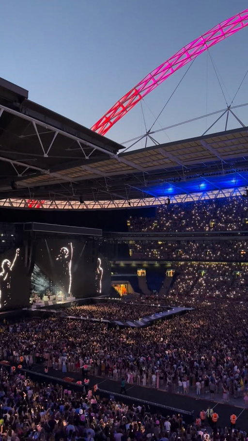 Mentally: here. 

Harry Styles: Together, Together can’t come soon enough 😍