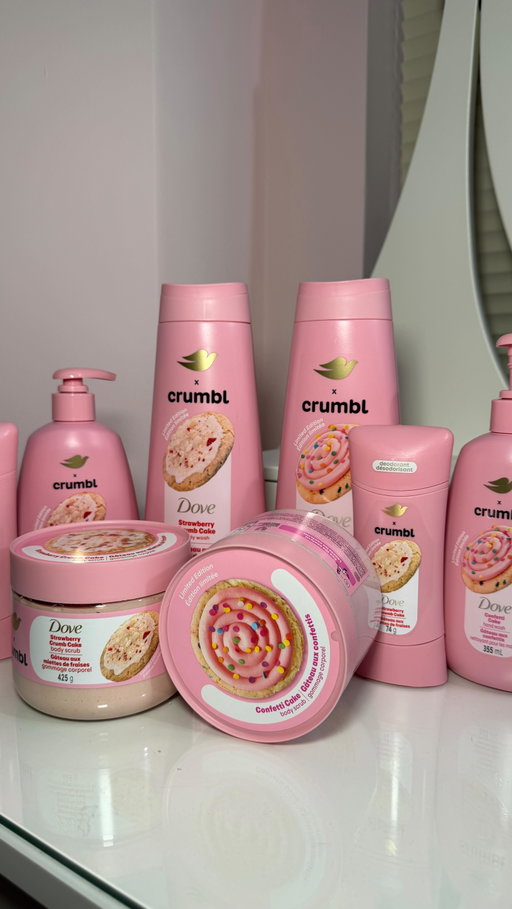 #DovePartner The @dove x @crumbl.ca Collection finally launched in Canada at @walmartcanada so I obviously picked up both scents immediately 🍰🍓 

Which one are you trying first?

#DovexCrumbl