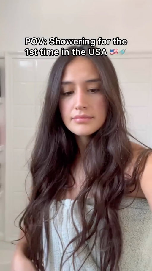 I can’t be the only one 🙃
.
.
.
.
.
.
.
.
.
.
.
.
.
#usa #lifeinusa #braziliangirl #lifeabroad #california estadosunidos travelusa life in America | immigrant life | life in the USA | vida nos estados unidos america brasil brasileira brazil | struggling taking a shower for the 1st time in America
