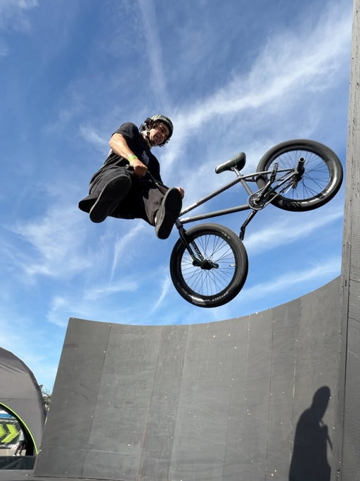 So unreal to see an idea come to life!! The @monsterenergy “STREET SESSION” event during the SD @supercrosslive was sooo gooood!! Thanks to everyone that helped make this come to life. Logistics, builders, media, staff, riders, we couldn’t have done it with out so many people bts. Stoked to have the opportunity to host and help create something fun for bmx. One of many events to come!! Enjoy some phone gooods. 🤝🏼❤️‍🔥 - Full event highlights over on www.OURBMX.com - @bmx ✨
