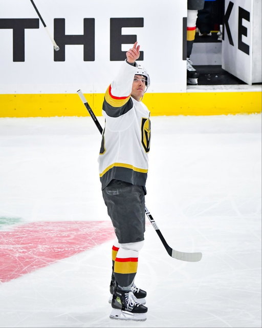 Mitch Marner returns to Toronto for the first time as a member of the @vegasgoldenknights 🥺

📺: @sportsnet or stream on Sportsnet+