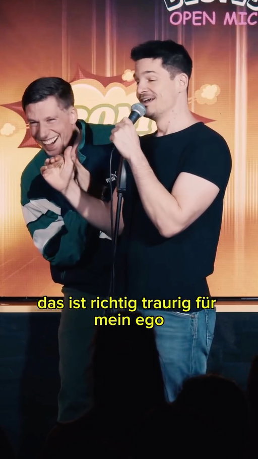 DOPPEL-CROWDWORK wir haben uns was cooles überlegt und wechseln uns im Gespräch ab, um mal bisschen was Neues zu machen. 
Es ist wie eine Art Rucki Zucki mit Publikum. Habt ihr Bock auf sowas, oooooder eher nicht? (Wir machen damit sowieso weiter, weil es sehr viel Spaß macht) 💅🫶
Wer es noch nicht verstanden hat: man darf so lange reden, bis einem auf die Schulter getippt wird; dann wechselt man sofort. 
Gibts Fragen?
