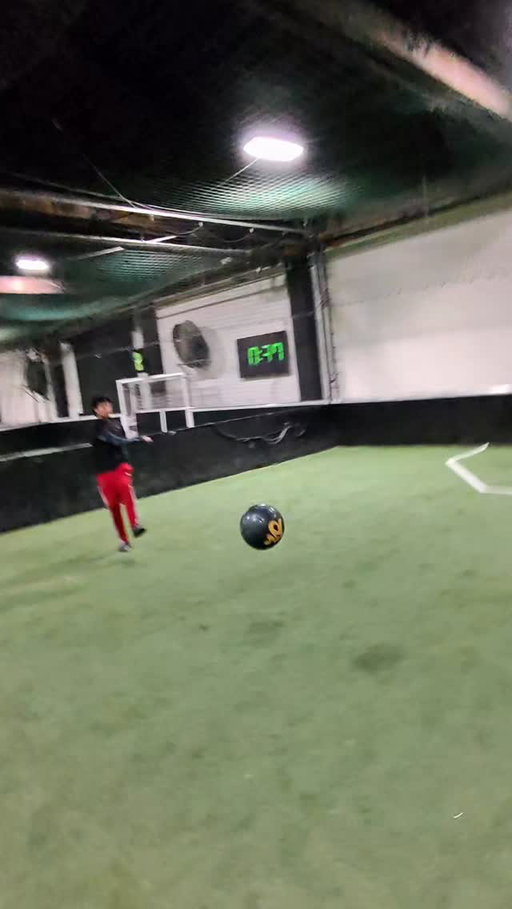 Part time sports full time love♥️⚽️ @socceroof 
@pleiapp