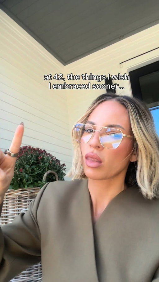 If I could talk to 32-year-old me, I’d say:
Yes, be overdressed next to your husband. That’s the point.
Buy the faux or vintage fur, it changes everything.
Permanent makeup > anything in your Sephora cart.
And if people whisper when you walk in, relax. You didn’t do anything wrong — you did something right.
This took me 10 years to learn.
hope this is your shortcut xx