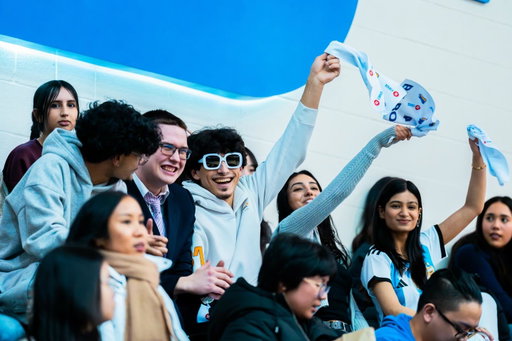 Last night proved it: there’s no better combo than hot dogs and cheering on the Bold 🌭🏐

Both @tmuboldwvb and @tmuboldmvb are back in action today at 4 pm and 5:30 pm!

🎟️ Students get in free

#BeBold
📸 @laki.prod