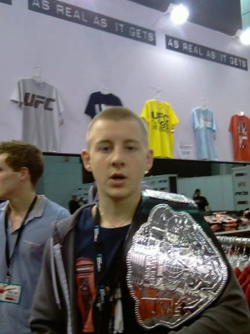 So about 16 years ago this skinny loudmouth kid walks into my gym. Proceeds to tell us all how he’s gonna be the ufc champion AND the biggest name in the sport. 
He made it all happen.
Tonight as the biggest name in the sport he now goes to fight for his dream. 
The title. 
The ufc lightweight title. 
Let’s go Pad ❤️
@theufcbaddy