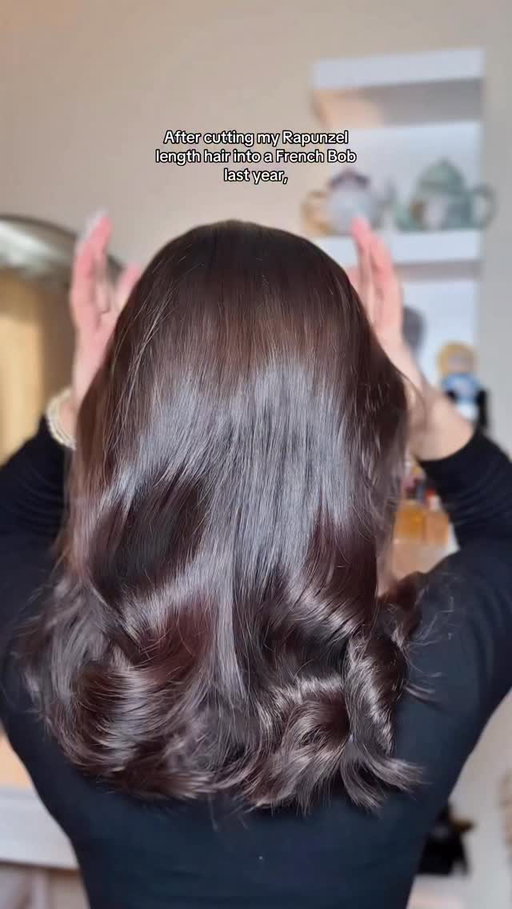 this might be the cutest half up half down hairstyle I’ve done since cutting my hair 🥹💞

#hairtutorial #halfuphalfdownhairstyle