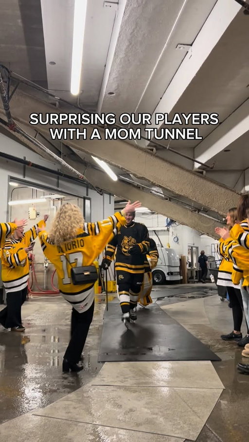 Some special moments tonight 🐝🐝