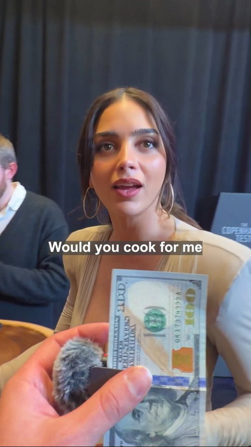 Paying strangers to cook for me in NYC (w/ Melissa Barrera) #cookingchallenge #cookforme #cooking #newyork
