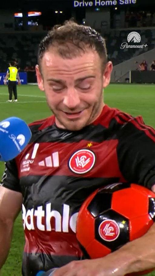 'I'm the only Scottish person that tans, by the looks of it!' 🤣🏴󠁧󠁢󠁳󠁣󠁴󠁿

Match-winner Ryan Fraser relives his goal and the scenes that followed after a memorable debut for the Wanderers.