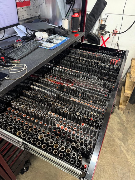 Level 3 snow emergency. Can’t leave the house. Shops closed. May as well enjoy some toolbox progress pictures in the meantime. #mechanic #snapon #milwaukee #matco #koken