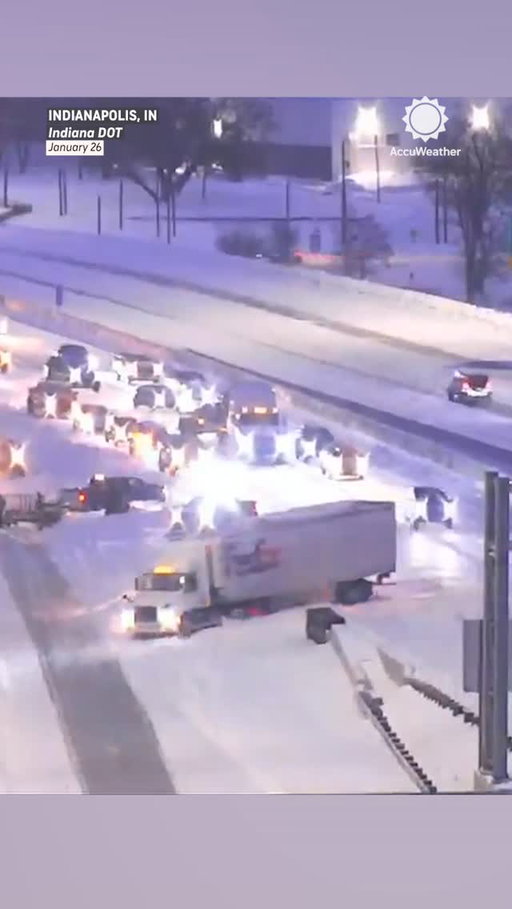 Watch this FedEx truck drive straight through a snowbank as other vehicles became stuck at an exit on an Indianapolis interstate on Monday morning.