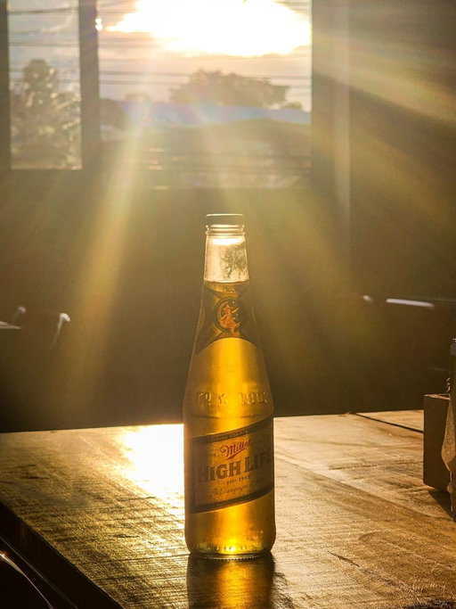 The land of the rising High Life
 
📸: @hir15