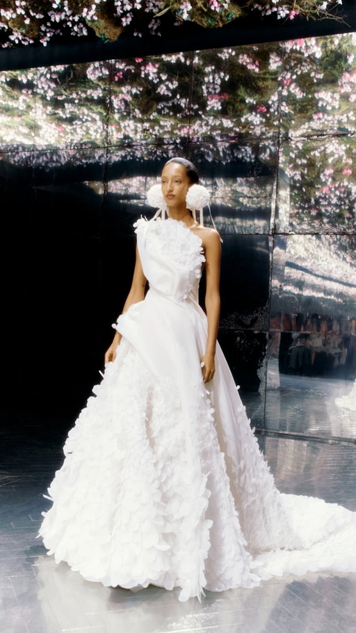 Dior Spring Summer 2026 Haute Couture by Jonathan Anderson.

Creative direction Jonathan Anderson
Styling Benjamin Bruno
Hair Guido Palau
Makeup Peter Philips 
Casting Ashley Brokaw
Manicure Ama Quashie
Music Studio Frederic Sanchez
Production La Mode en Images
Movement MJ Harper
Show coordination Holmes Production
Floral set design by Chauvin Paris
Broadcast direction Titre Provisoire
Location Musée Rodin

#DiorCouture
