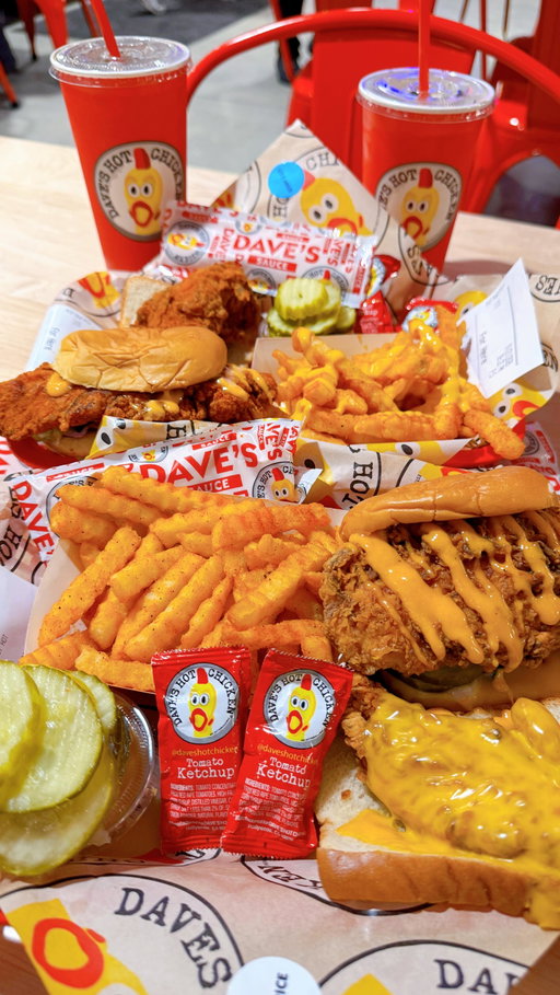 Dave’s Hot Chicken is now open at The Village at Tacoma Mall, serving up crave worthy chicken combos. Choose from tenders, sliders, or both. Every meal comes with their seasoned fries. Customize your experience with heat levels ranging from non spicy to the bold reaper. You can cool things down with their top loaded shakes and their fun slushers. Come check out Dave’s Hot Chicken at the @tacomamall !⁣
⁣
Dave’s Combo Meal Choices:⁣
🔥 2 Tenders w/ Fries⁣
🔥 2 Sliders w/ Fries⁣
🔥 1 Tender + 1 Slider w/ Fries ⁣
🔥 1 Slider w/ Friee⁣
⁣
#sponsored #tacomamall #tacomawa #chickenandfries