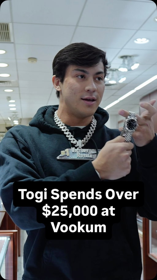 Coin flipping for a $15K Rolex with togi. Lookout for more content with Togi, he said he wants to take us to the casino and then flip a watch himself for a profit. Who should I collab with next ??? #rolex #entrepreneur #business