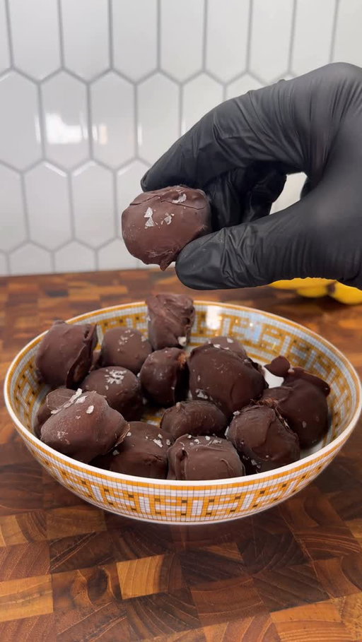 Chocolate banana bites 🍌 #satisfying #dessert #recipe