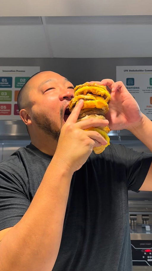Back in the Love’s test kitchen again 👨‍🍳🔥 

If you saw my last visit, you know they take their food seriously, so I had to come back and try what’s new. This time, I tasted their grab and go breakfast sandwiches, and they did not miss. 

We’re talking waffle sausage sandwiches, bacon and cheese on a croissant, and more, all crafted to be hot, hearty, and perfect for the road.

These are out now, so pull into any Love’s Travel Stop and grab one for yourself. Watch the video, let me know which sandwich you’re starting with, and don’t sleep on your grab-and-go breakfast at Love’s. 🥓🧇🚗

#chefkevinlee #lovestravelstop #breakfastsandwich #oklahomafoodie #grabandgomeals