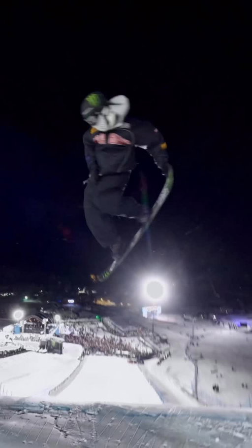📸📸 @f.storm ☠️ @roccojamieson 
@xgames 
@monsterenergy 
#snowbording #xgames2026