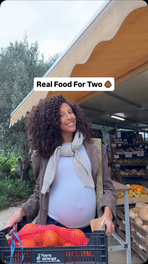 Full Day Of Eating - While Growing Life 👶🏾
My twin @janinetomi & My Niece

My twin sis is growing life. Again. The biggest blessing. I spent the day with my sister, niece and brother-in-law eating real food. 

My biggest takeaways: 

1. Don’t obsess over counting macros. Have you ever seen an overweight wild animal? Counting macros? If we eat foods we were designed for, the body intuitively eats just enough for optimal health.

1. The healthiest people I know don’t follow a diet. They just eat well. There is no one size fits all when it comes to food. What her body needs now is different from what it needed at 18. Step away from rigid concepts 👌🏽

Sweet potato porridge from @tishwonders YouTube - always a good one. 

She religiously starts her day with freshly squeezed juice. Think oranges, lemon, ginger, beetroot. If she’s on the go, it’s coconut water. Energy is up. Breakfast is simple. Porridge or organic-free range eggs from the local farm. 
Lunch is usually a big green salad with chickpeas, tofu or lentils. Lots of fresh fruit and nuts throughout the day. Dinner follows the same structure: sweet potatoes, plantains or rice. Tofu, tempeh or local fish. Colourful veg. Healthy fats from avocados. 

#unprocess #wholefoods #whatieatinaday #pregnancy #veganrecipes