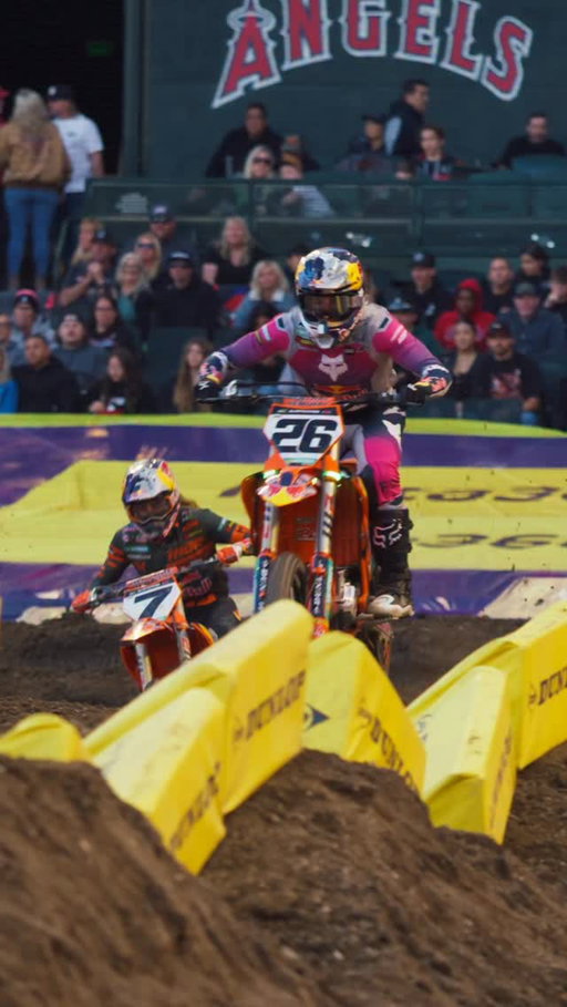 In sync at Anaheim 2 – Jorge and AP on the charge! ✊

#KTM #ReadyToRace #Supercross #SMX