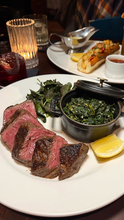 Taking a trip across the pond without leaving Chicago! 🇬🇧 Restaurant Week @hawksmoorchicago is the perfect way to indulge in delicious British comfort food for a great price! 😋 🥩

2️⃣ courses for $45
3️⃣ courses for $60

Chicago restaurant week runs January 23th - February 8th so make your reservations today! 🙌

What we tried! 👇
🐟 Smoked Salmon
🍔 Yorkshire Sloppy Joes
🥩 Rump & Side
🦞 Warm Lobster Roll
🍨 Walnut & Whisky Mille-Feuille
🍦 Sticky Toffee Sundae

📍River North, Chicago
