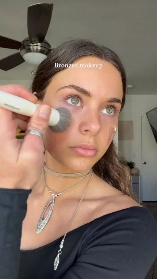Grwm⭐️🌙✨🕊️
Comment “glow” for a dm with products!
https://liketk.it/5xCLw
-
-
#grwm#glowymakeup#bronzedmakeup#makeuptutorial#nomakeupmakeup