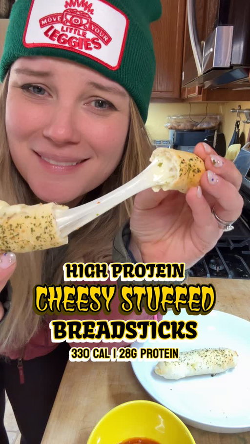 Ya ever heard of a Bosco stick or are they just a Midwest thing? I had a VISION today and I had to make this happen. Recipe below.

CHEESY STUFFED BOSCO STYLE BREADSTICKS
Makes 4 breadsticks
Serving is 2 breadsticks 
330 calories | 28g protein | 7g fat | 37g carbs | 2g fiber

97g all purpose flour (approx 1/2 cup)
90g 0% @fage Greek yogurt
1 tsp baking powder
1/2 tsp salt
4 light mozzarella string cheese sticks
Aglio olio seasoning or garlic powder, parsley, onion powder and red chili flakes
3g avocado oil spray

Air fry at 310 for 10 minutes

#highprotein #cheesy #caloriedeficit #weightloss #easyrecipe