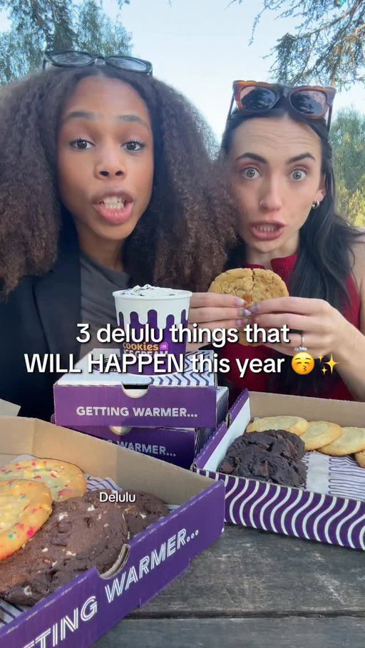 Guys we MUST make the SoElleOokie™️ happen 👀🍪 @insomniacookies #ad #besties #bestiesforever #insomniacookiespartner #insomniacookies