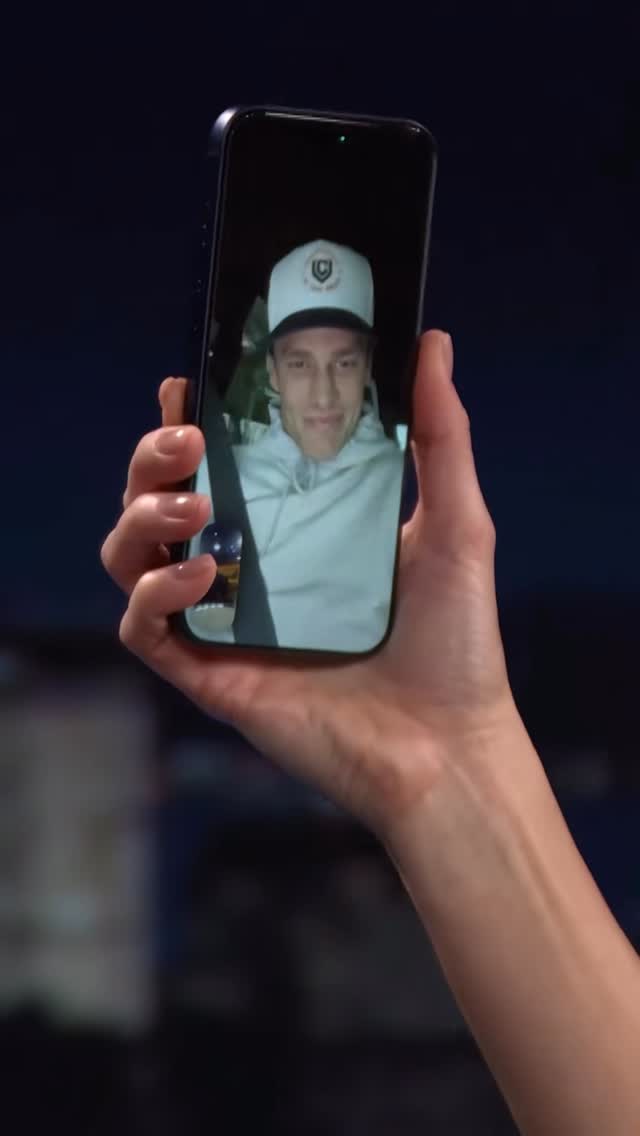 Tom Brady randomly appeared on ‘The Tonight Show’ to talk about the Super Bowl with Kendall Jenner😅

(via: @FallonTonight)