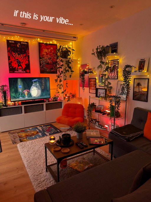 if not, the algorithm thought you might like it anyway

#roominspiration #apartment #cozyhome #homelighting #roomtour
