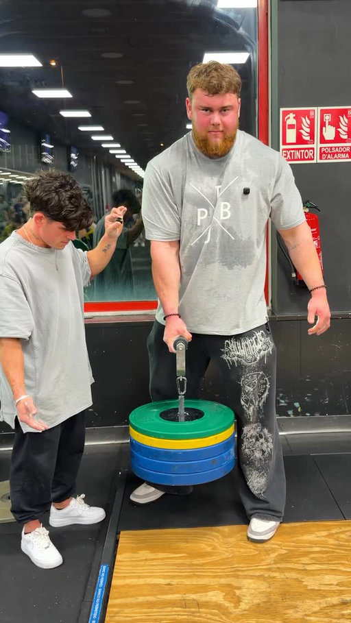 Reto de ganar a Larry Wheels en @liftoff_app 

#reto #powerlifting #fuerza #pressbanca #fitness