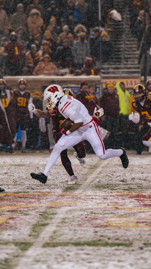 𝘊𝘩𝘳𝘪𝘴’𝘴 𝘰𝘧𝘧-𝘴𝘦𝘢𝘴𝘰𝘯 𝘨𝘰𝘢𝘭: work on making big plays

@chris_brooksjr2 reviews his catch vs. Minnesota and talks about the wideout room growing a bond that extends beyond football.