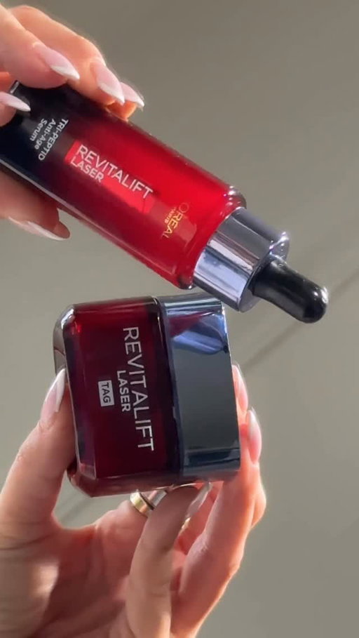 The Science behind the Icon ✨ @lorealparis 

Was meine Skincare-Routine ikonisch macht? Nur 2 Steps, sichtbar schöne Haut.

Serum + Creme – inspiriert von Injektionen, ohne Nadeln.

#RevitaliftLaser #LorealParisCH #skincare #Ad