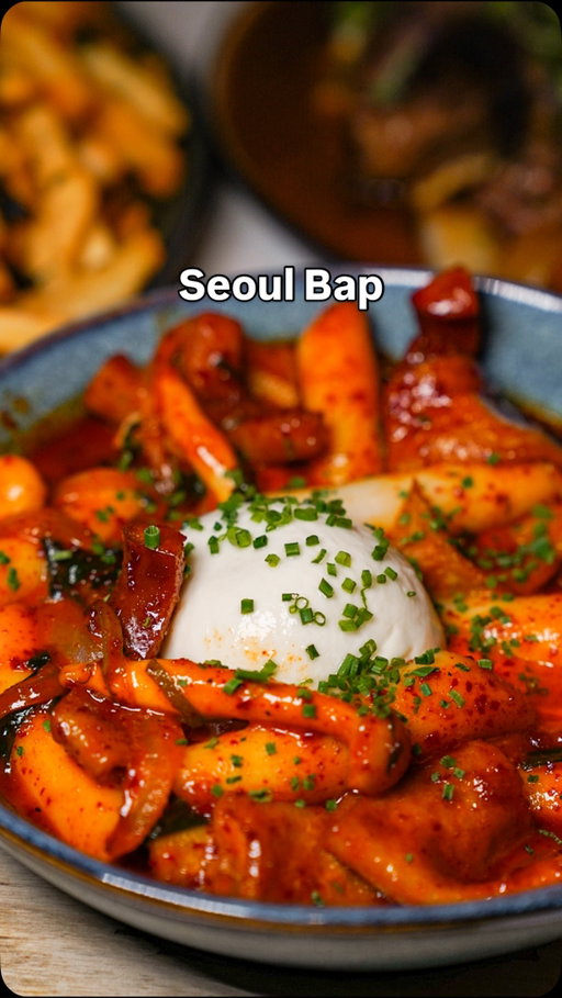 I fell down a whole Keith Lee Tenderisms rabbit hole last week and I can’t help but think that Keith Lee would approve of this rib 🍖 @seoulbapnyc 

Seoul Bap is a woman-owned Korean restaurant started by a native Korean American New Yorker ❤️ they’re known for their signature Korean style bone in short ribs, burrata spicy rice cakes, and they have a large selection of unique cocktails and mocktails. Their hibiscus cocktail is super yummy!!

Galbi Jjim is a slow cooked braised short rib dish that is sweet, savory, and umami, and extremely tender! Now I know the viral Keith Lee review is about a bbq rib, but this might be even more tender and flavorful. Definitely try this dish out! Oh, and they definitely did not cut the rib to make it slide off like that. It’s really just so tender that it came cleanly off and the meat could be pulled apart with just a fork

#foryou #koreanfood #nycfood #nycfoodie #nomad