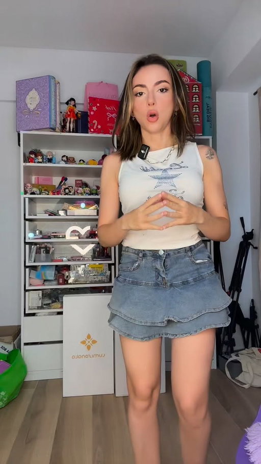 Nah, qué locura esto @lumisonata_official ropa que brilla con fibras de LED. Codigo: CANDE10 🌈🤩✨ #unboxing #productosraros
