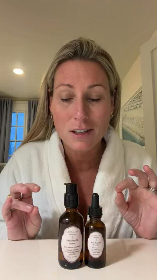 The two @cosmetteskincare products that are on repeat over and over again are now bundled and 20% off!!