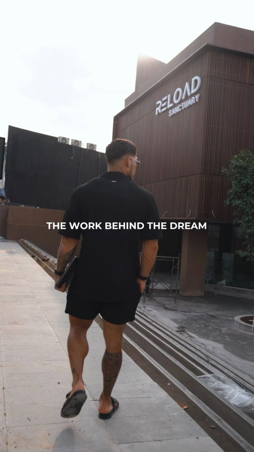 The Work Behind the Dream ✨
Everyone sees the final result, but no one sees what it takes to get there.

The seven days that never stop.
The sacrifices made in silence.
The discipline, the hard work, the commitment when motivation fades.

This is a Day in My Life as a CEO, a glimpse into the teamwork, dedication, and shared effort happening behind the scenes to build something meaningful together.

Because dreams don’t build themselves.