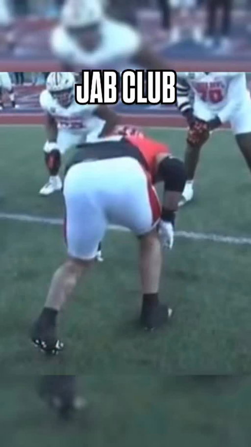 @supremestacksss shows how to win your 1 on 1 rush @theseniorbowl 

•Jab step freezes the blockers feet
•Violent club
•Great rotation of the shoulders to take away inside pad
•Crossover step to clear
•Tight swim to come free
•Turns toe to QB toe finish tight

Follow @justin.zimmer61 for more DL content, tips, and techniques!