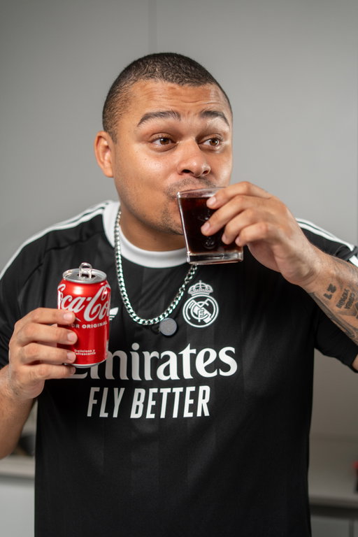 como evitar que salga espuma en la coca-cola
