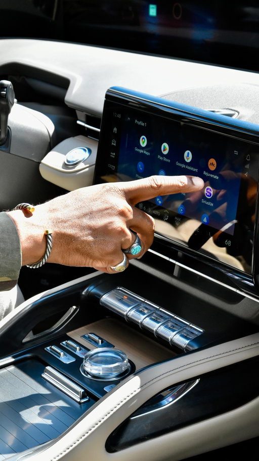 #Lincoln_Ambassador - Relax & Rejuvenate w/ @Lincoln

The concept of a third space doesn’t just apply to our favorite café — our vehicles have officially entered the chat. Whether it’s the drive home from work or a trip to the lounge, we often crave a little peace and quiet.

The #LincolnNautilus offers an in-vehicle recharge that feels adjacent to a spa experience. While in park, tap the Rejuvenate app on the display — your seat reclines and massages, calming music plays, relaxing guidance appears, and digital scents fill the cabin. For 5 to 10 minutes, it’s pure reset mode.

2025 Lincoln Black Label™ Nautilus® model shown with available features and extra-cost color option. Available at participating Lincoln Black Label Retailers only.