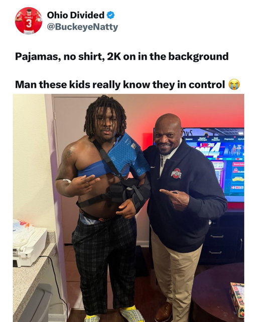 Ohio State DL coach Larry Johnson visiting with 5 star TTU commit Jalen Brewster 😅