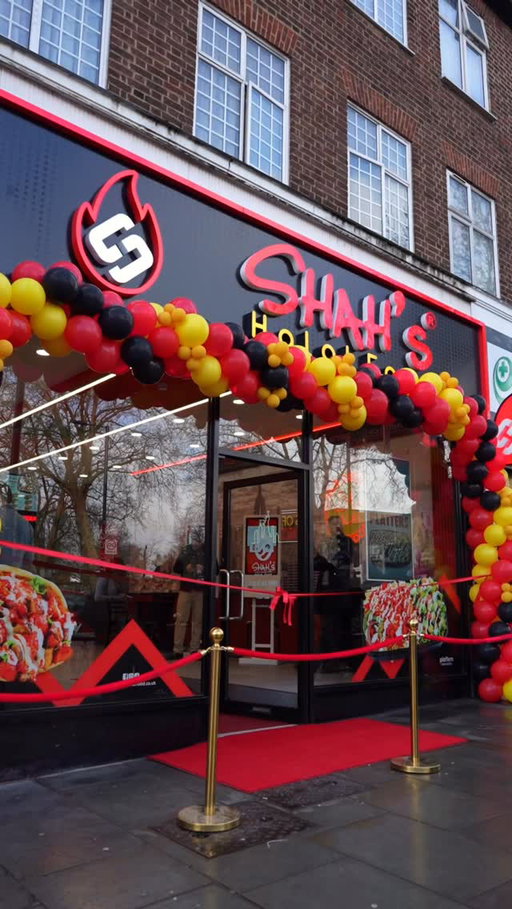 Shah’s Greenford branch is now open on Greenford Broadway! 🎉

Thank you so much for all the love and support, the queues were amazing, and so many of you came by.

Now you can enjoy us every day at your local branch in Greenford!

#shahshalalfood #opening #greenford #platters #new
