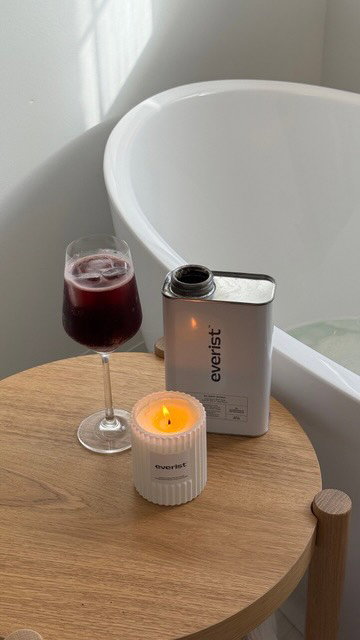 A little soak, a little sip🛁🍷Volume up for a sensory experience.