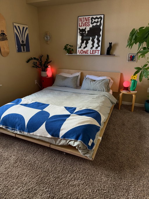 have a great weekend 🌀
*
* 
Interior design - cozy living - cozy home - midcentury modern - living room design - colorful home - chrome interior - bauhaus design - colorful decor - cozy apartment - apartment inspo - home inspo
*
*
#interiordesign #apartmentinspo #homeinspo #bedroomdesign #mylvngrm