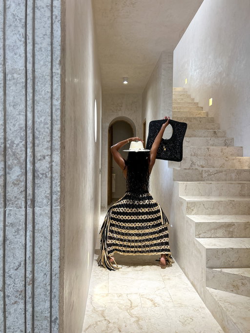 having fun with photos again 🖤 comment SHOP for a DM with outfit details

@onequince bikini top
@diotima.world skirt
@corazon_playero hat
@jacquemus bag

https://liketk.it/5Q1Oe #diotima #selfportraits