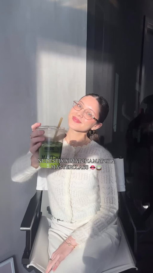 @nudestix x @matchamatcha.ca masterclass 👄🍵

Learned how to do the perfect daytime makeup look with @facesbynoah, then how to make the perfect cup of matcha with @matchamatcha.ca 🤍 What more could a girl ask for 😌

#nudestix #matchamatcha #skinfluencer #torontobeautyblogger #skincarecanada matcha latte, skincare, toronto cafe