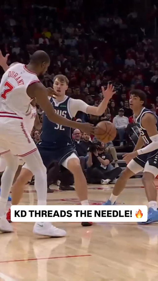@easymoneysniper passes it between the defender’s legs to @amen.thompson 🤯 DAL/HOU on ABC • <link in bio>