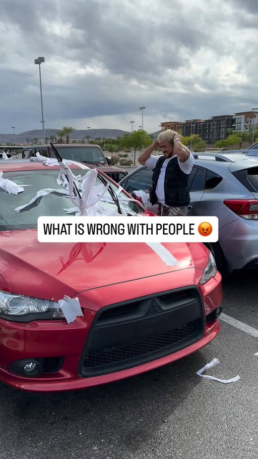 Guys please lock your cars. Someone completely innocent could trip and accidentally open it. 

Lil throwback vid I came across from when I was visiting @nadeemhamidy