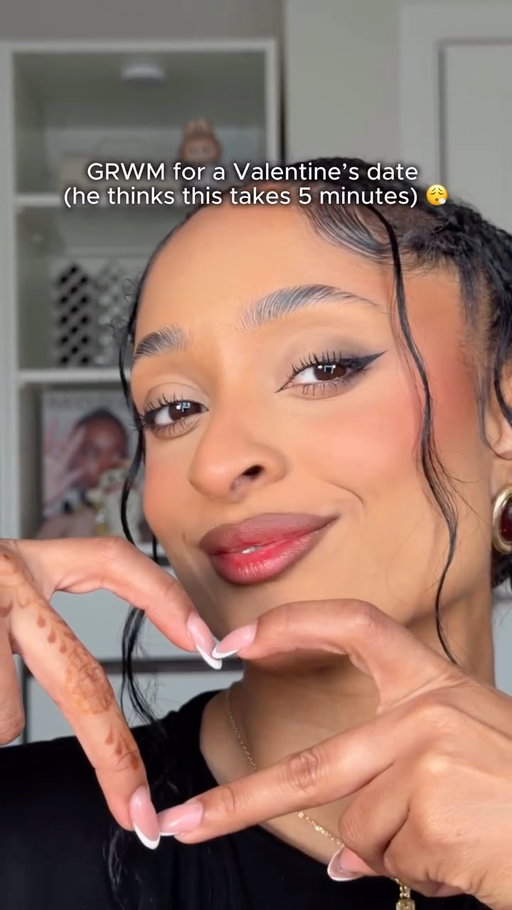 Valentines or Galentines day makeup inspo! 💗✨👀 ad

All makeup from @veryuk 

Products:

- Loreal Paris Brow Lamination
- Iconic London Prep-Set-Blur
- Iconic London Blurring Skin Tint - Neutral Tan
- Loreal Paris Lumi Liquid Glow Blush - Glowy Rouge Paris
- Iconic London Mascara - Black
- Benefit pompom blush
- NYX Cosmetics Buttermelt Bronzer - Butta Match
- Iconic London Filler Pout Lip Liner - T.T.Y.N
- Coach Love eau de parfum for women

#valentinesmakeup #makeup #galentines